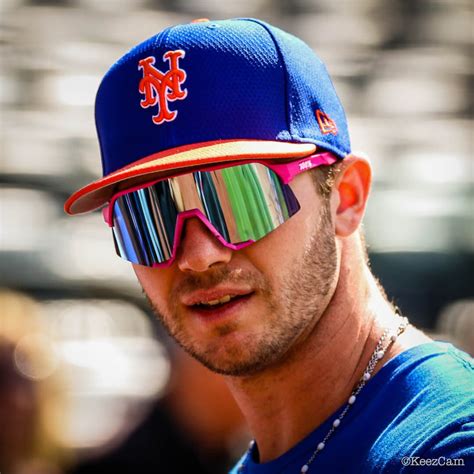 sunglasses that mlb players wear.